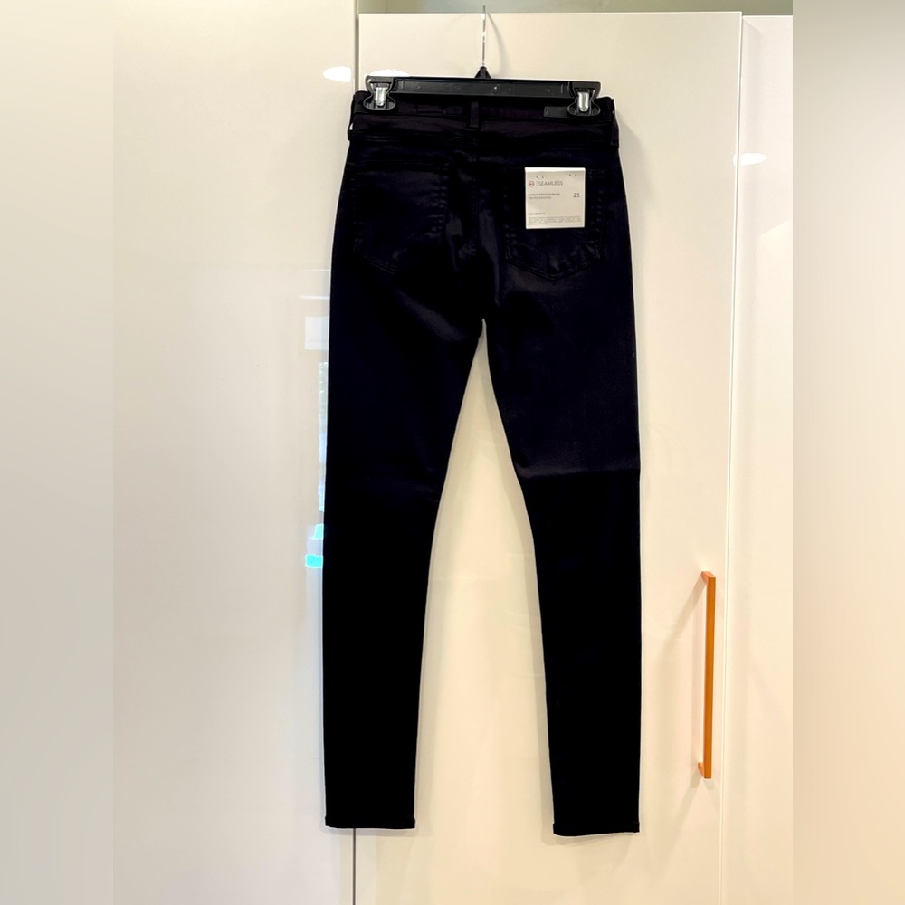 AG Farrah Ankle Seamless Black size 25 new with tags